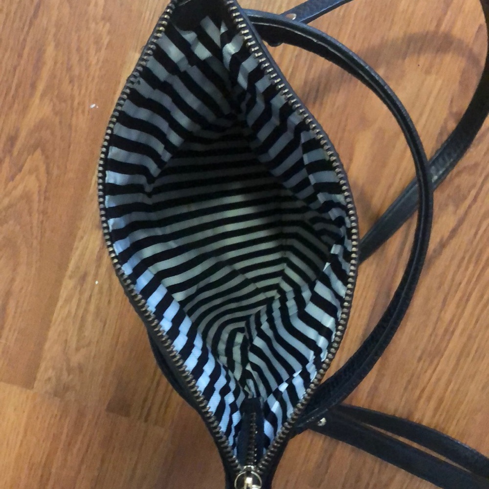 Purse - Picture 4 of 7